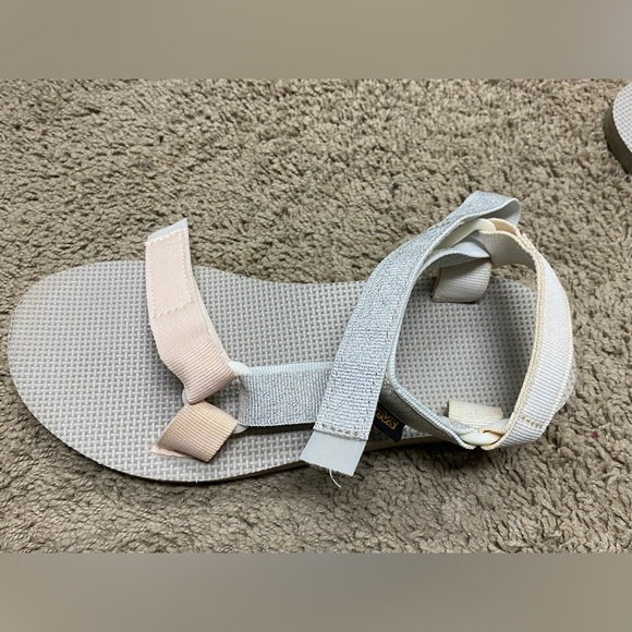 💕🤍Teva • original universal metallic sandal silver & pink • 8 - Picture 7 of 10